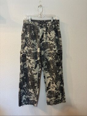 Shein Black & Gray Patterned Cargo Pants
